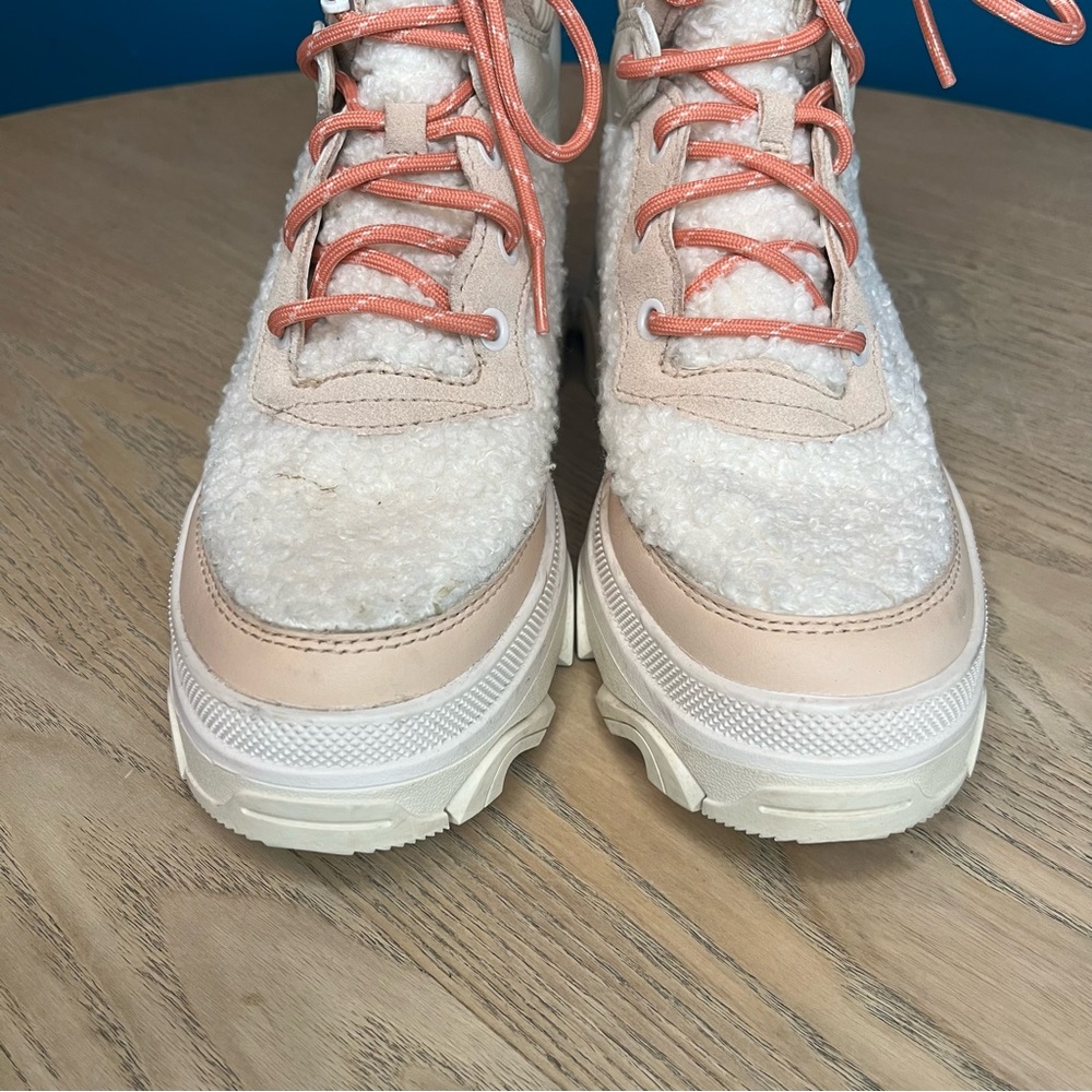 Sorel Women's Brex Cozy Lace Waterproof Boot Nova Sand Sea Salt Size 6.5 - Picture 6 of 10